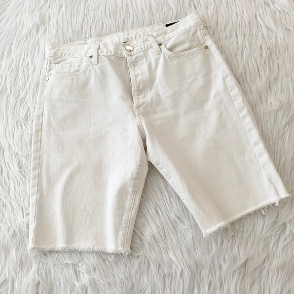 Goldsign White Short - Picture 1 of 7